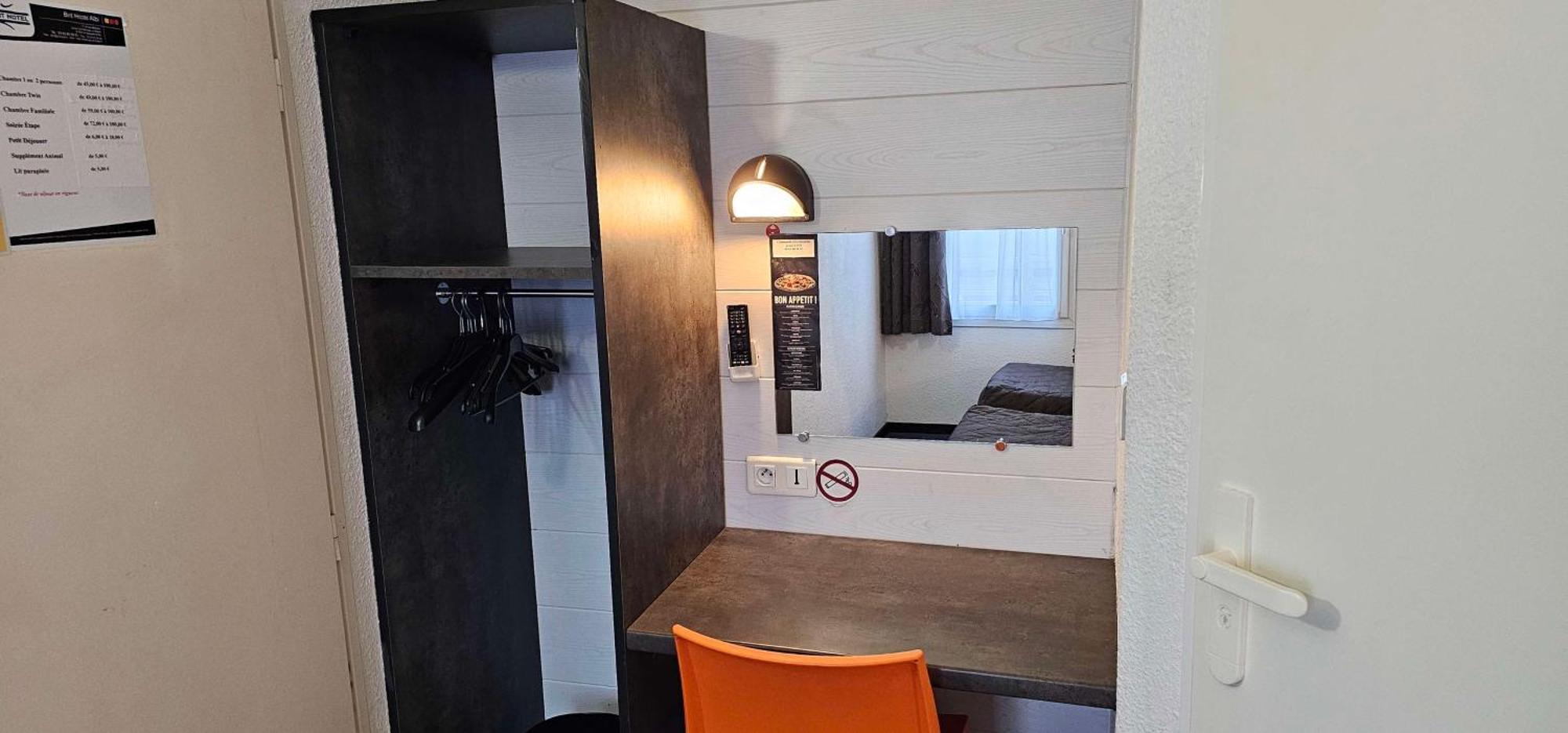 Brit Hotel Essentiel Albi Parc Des Expos Le Sequestre Εξωτερικό φωτογραφία