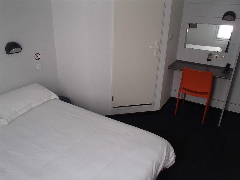 Brit Hotel Essentiel Albi Parc Des Expos Le Sequestre Εξωτερικό φωτογραφία